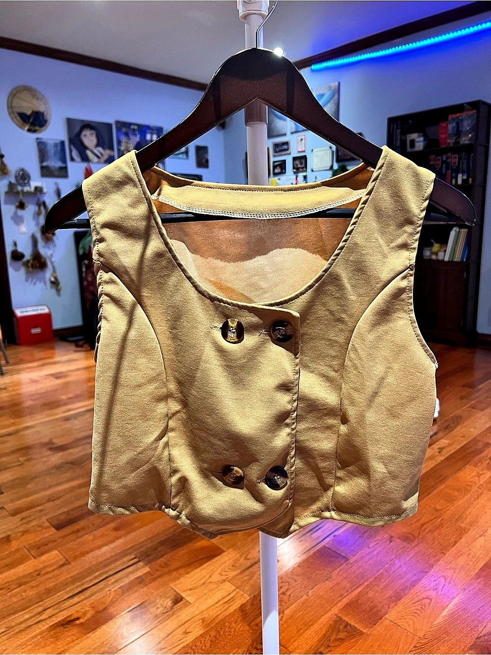 Cropped Vest in tan Like New